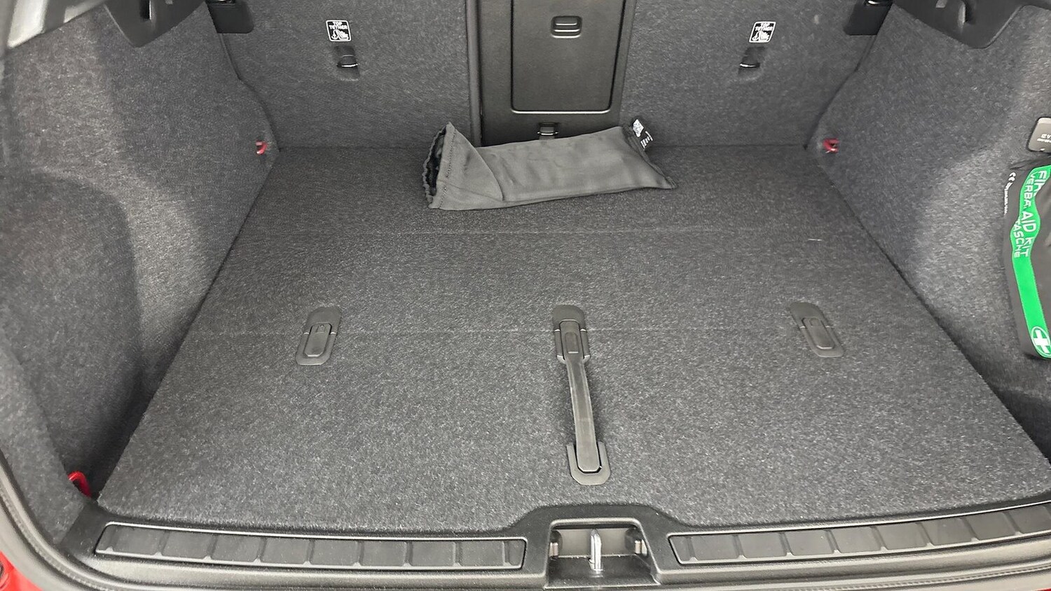 Used Volvo XC40 2024 for sale - 76057917: Photo 17