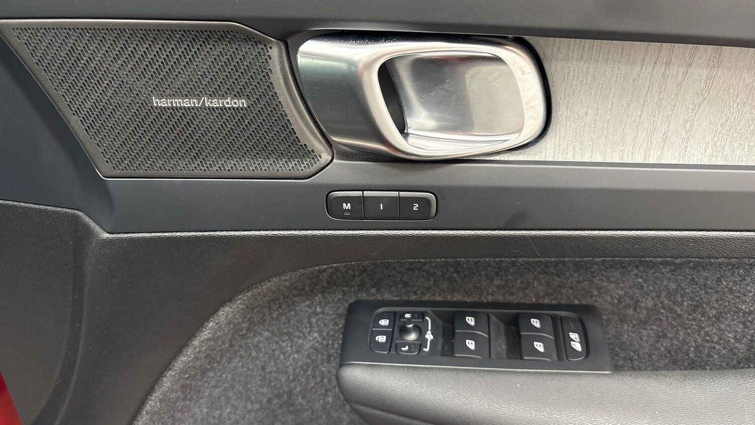 Used Volvo XC40 2024 for sale - 76057917: Photo 31