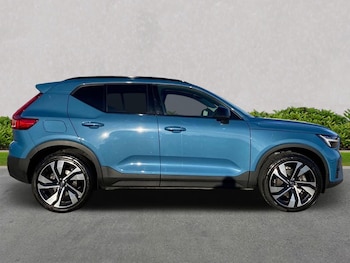 Used Volvo XC40 2024 for sale - 76097645: Photo 3
