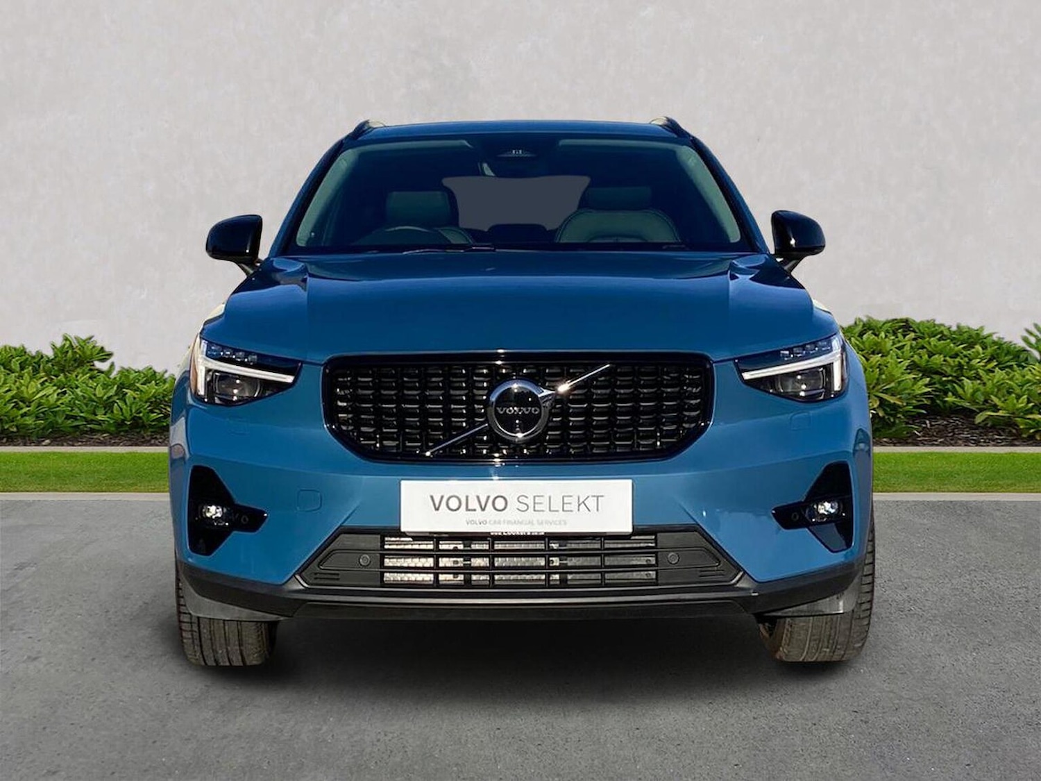 Used Volvo XC40 2024 for sale - 76097645: Photo 5