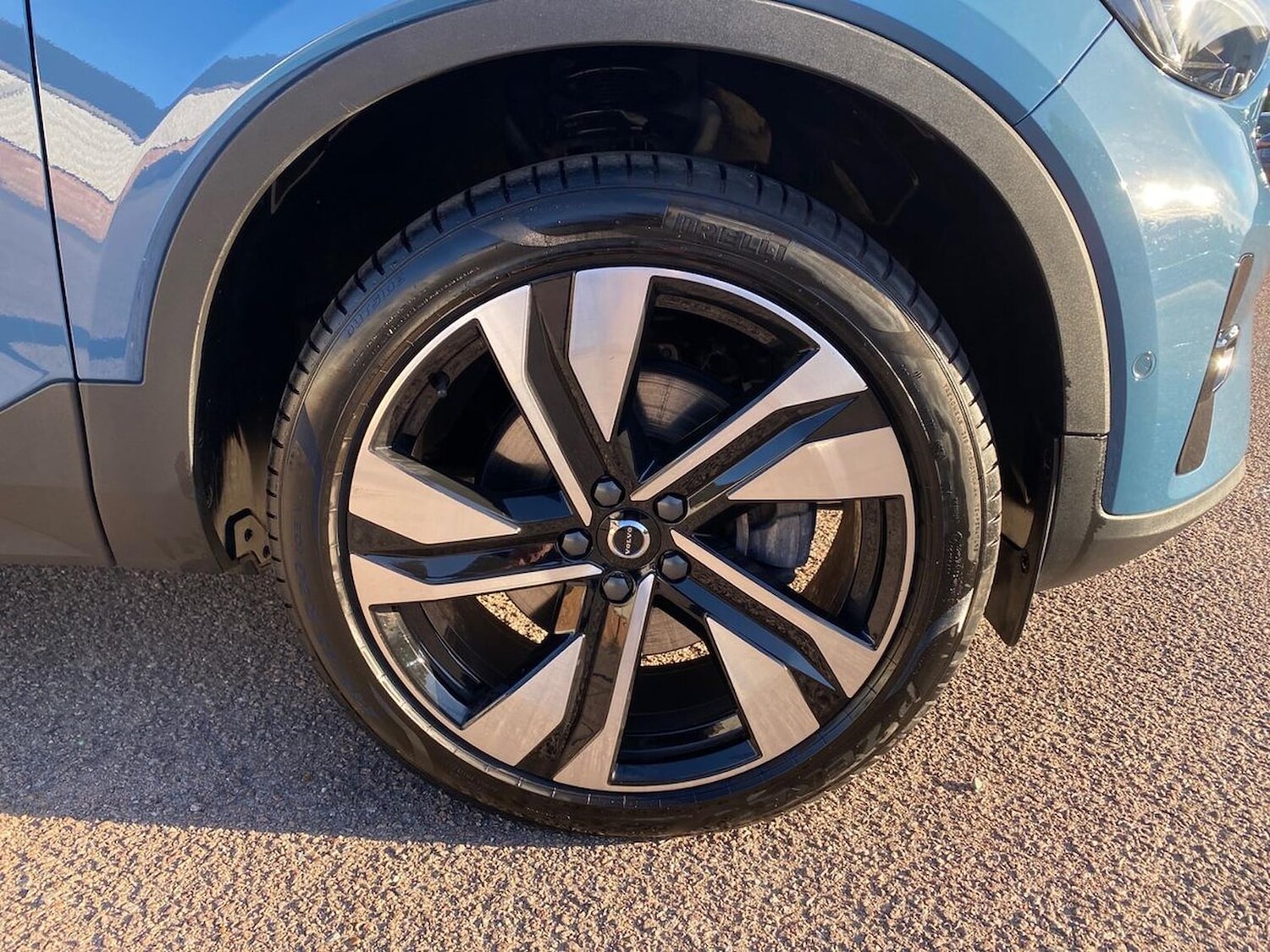 Used Volvo XC40 2024 for sale - 76097645: Photo 6