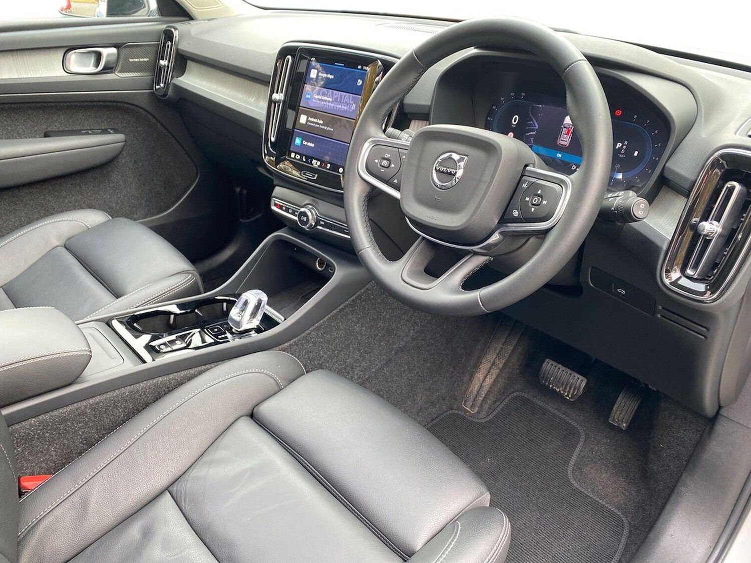 Used Volvo XC40 2024 for sale - 76422386: Photo 15