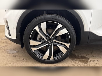 Used Volvo XC40 2024 for sale - 76422386: Photo