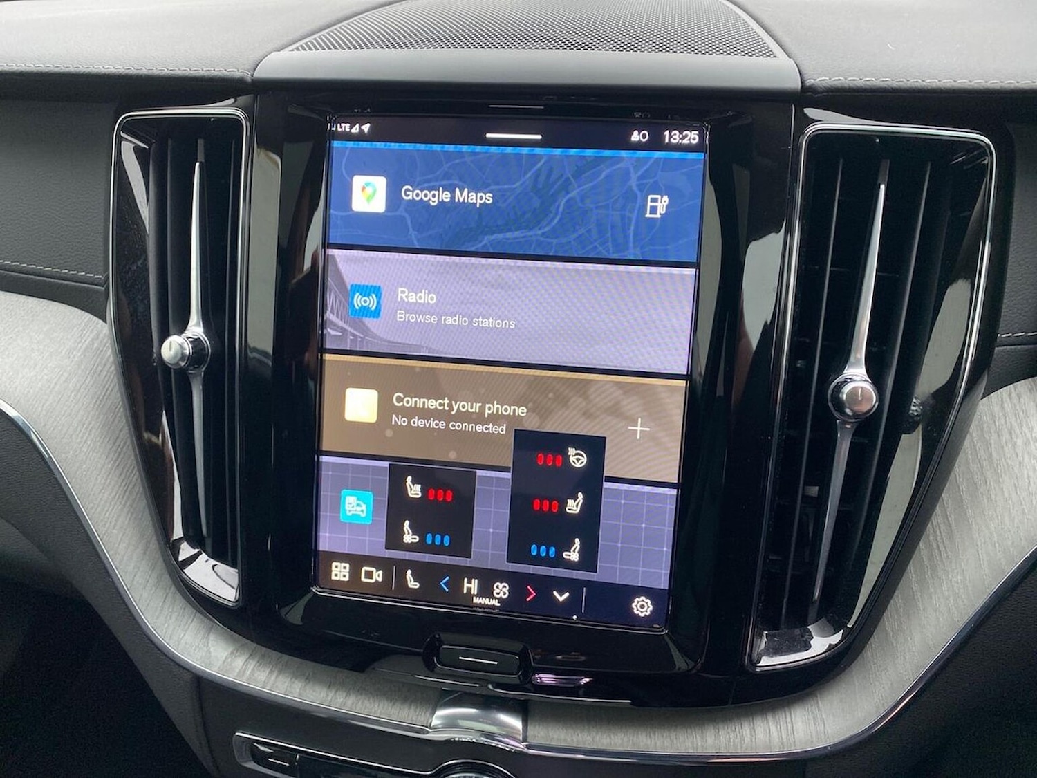 Used Volvo XC60 2025 for sale - 76963573: Photo 12