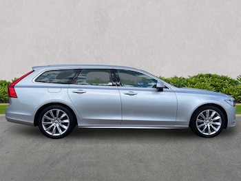 Used Volvo V90 2020 for sale - 75907750: Photo