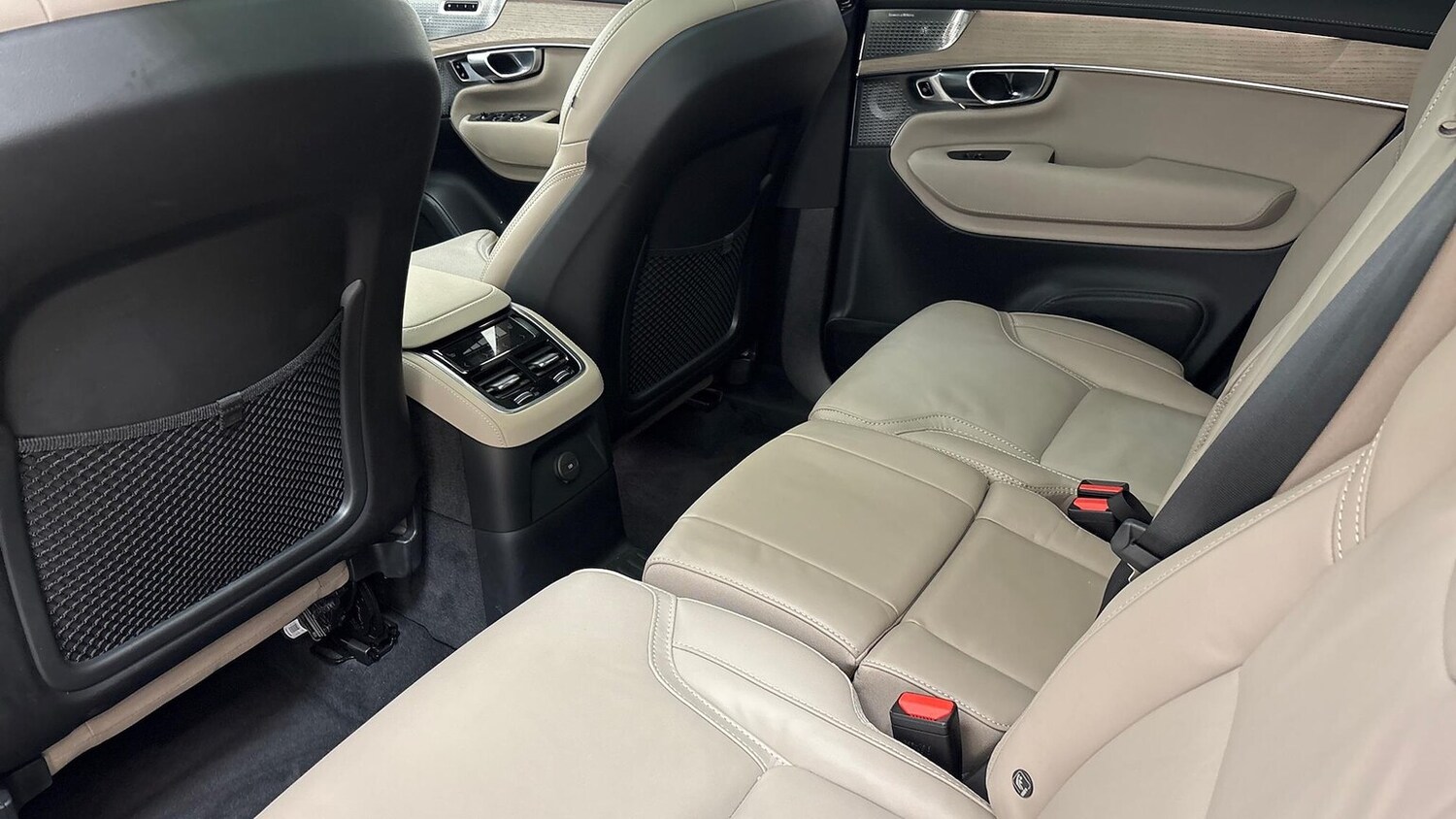 Used Volvo XC90 2025 for sale - 76863961: Photo 16