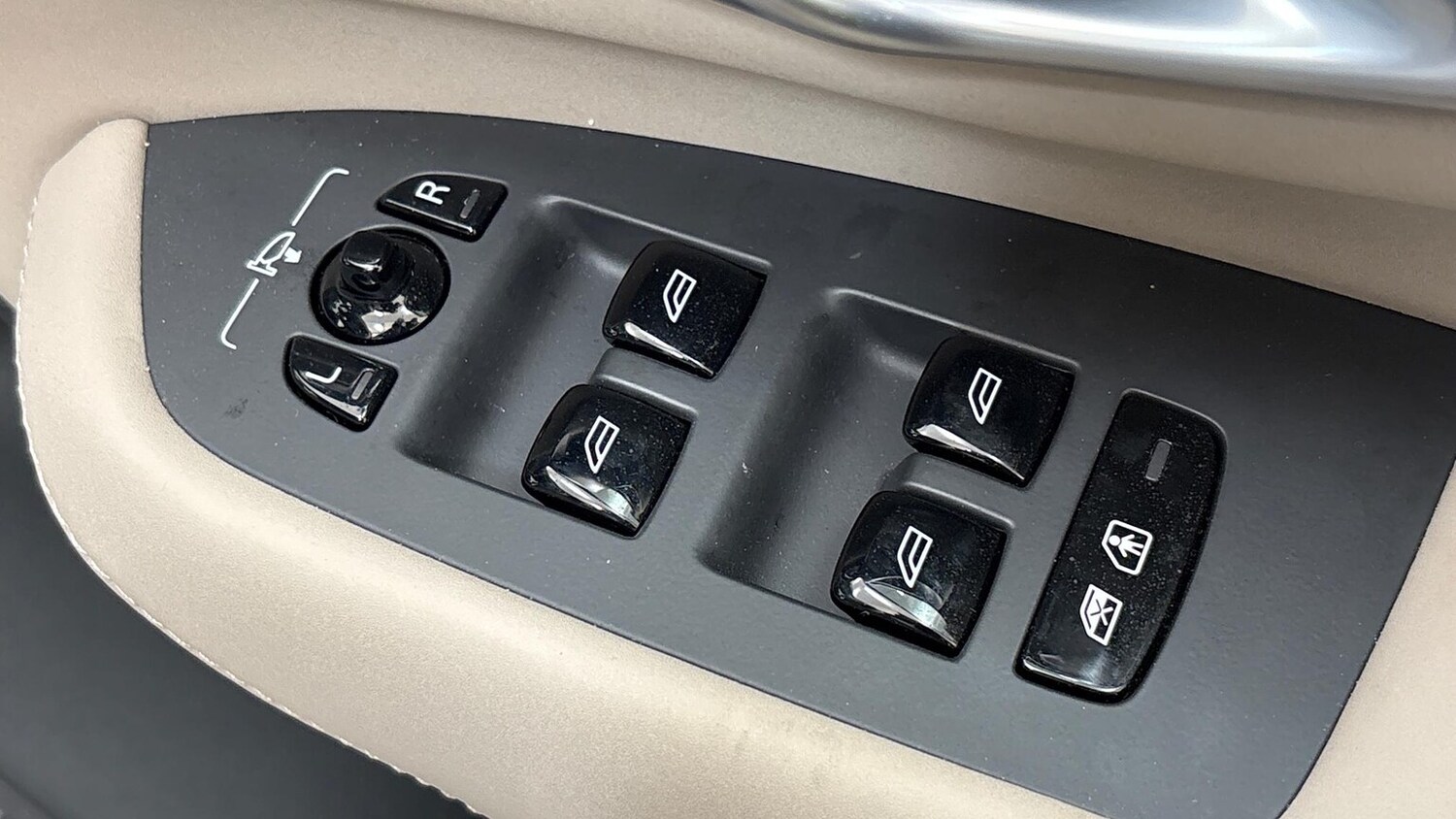 Used Volvo XC90 2025 for sale - 76863961: Photo 21