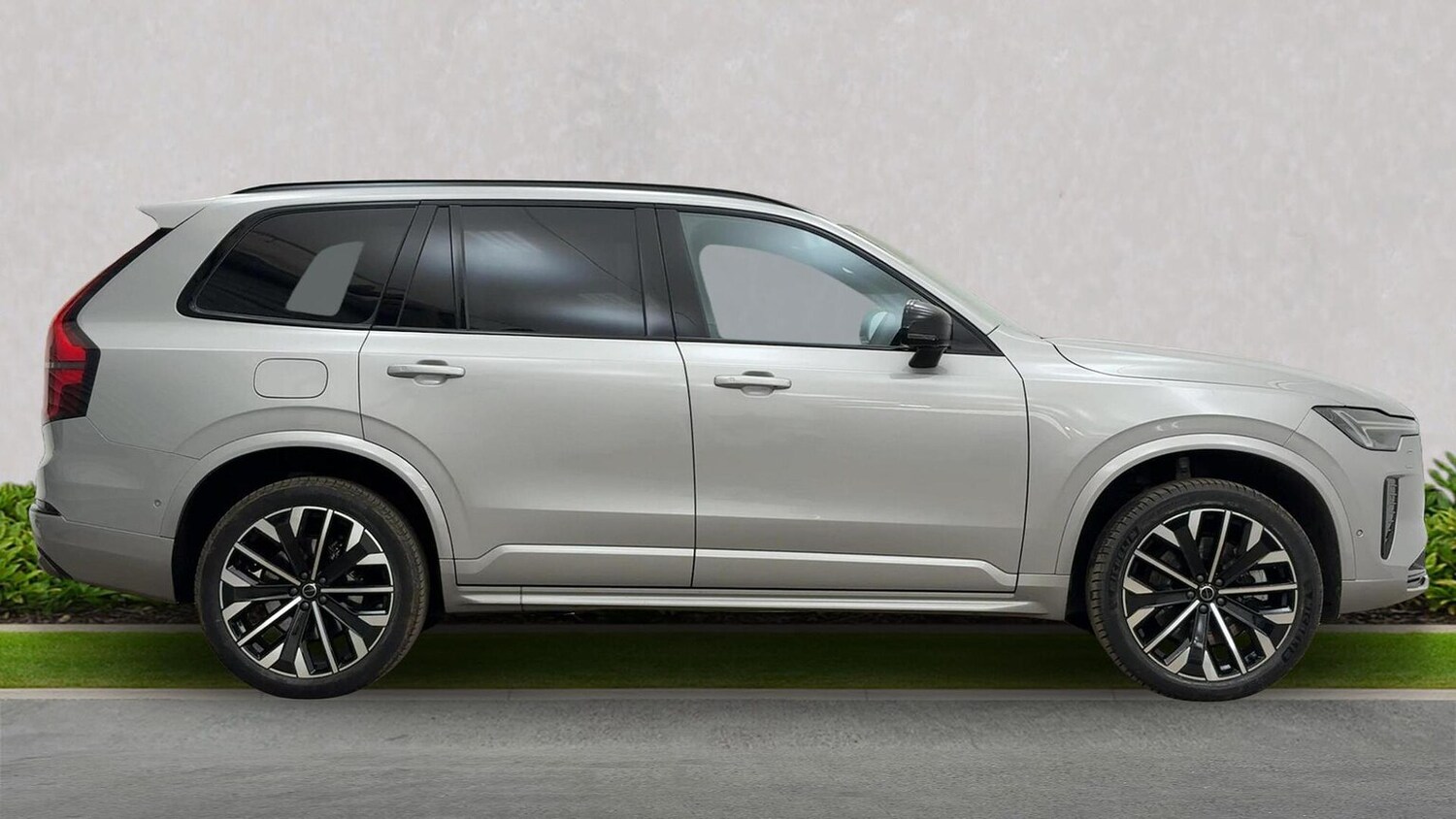 Used Volvo XC90 2025 for sale - 76863961: Photo 3