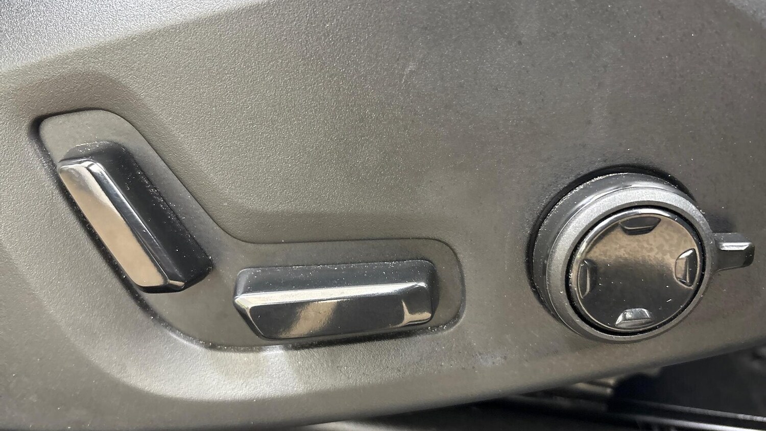 Used Volvo XC90 2025 for sale - 76863961: Photo 30