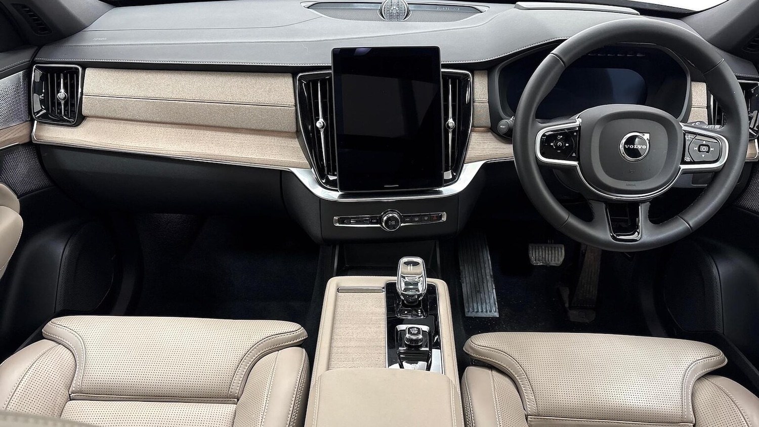 Used Volvo XC90 2025 for sale - 76863961: Photo 8