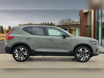 Used Volvo XC40 2024 for sale - 76206078: Photo 2