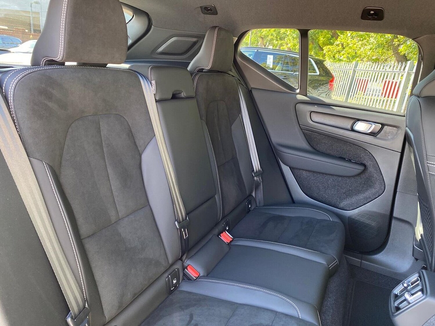 Used Volvo XC40 2024 for sale - 76065638: Photo 16