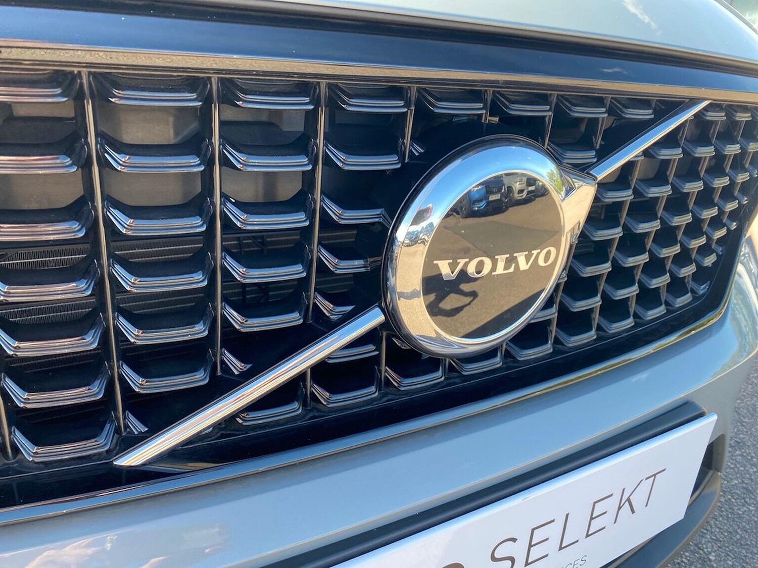 Used Volvo XC40 2024 for sale - 76065638: Photo 32