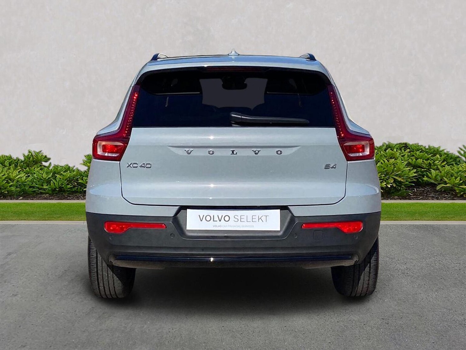 Used Volvo XC40 2024 for sale - 76065638: Photo 4