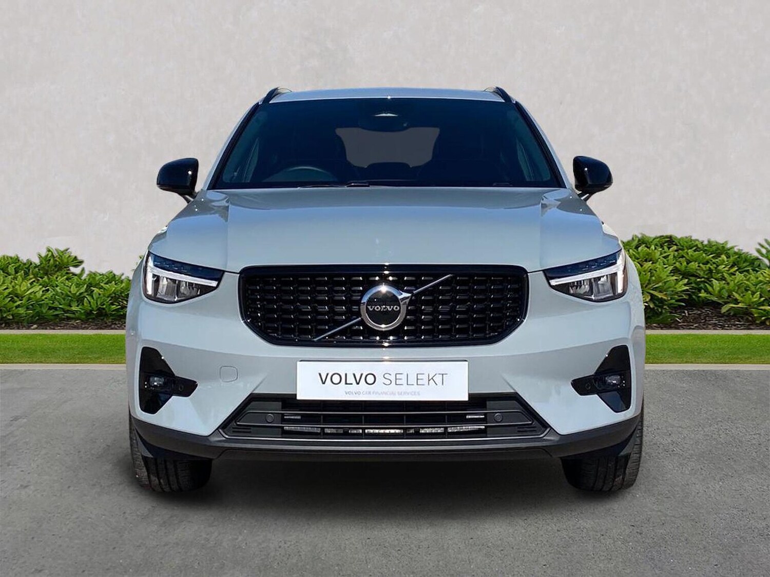 Used Volvo XC40 2024 for sale - 76065638: Photo 5