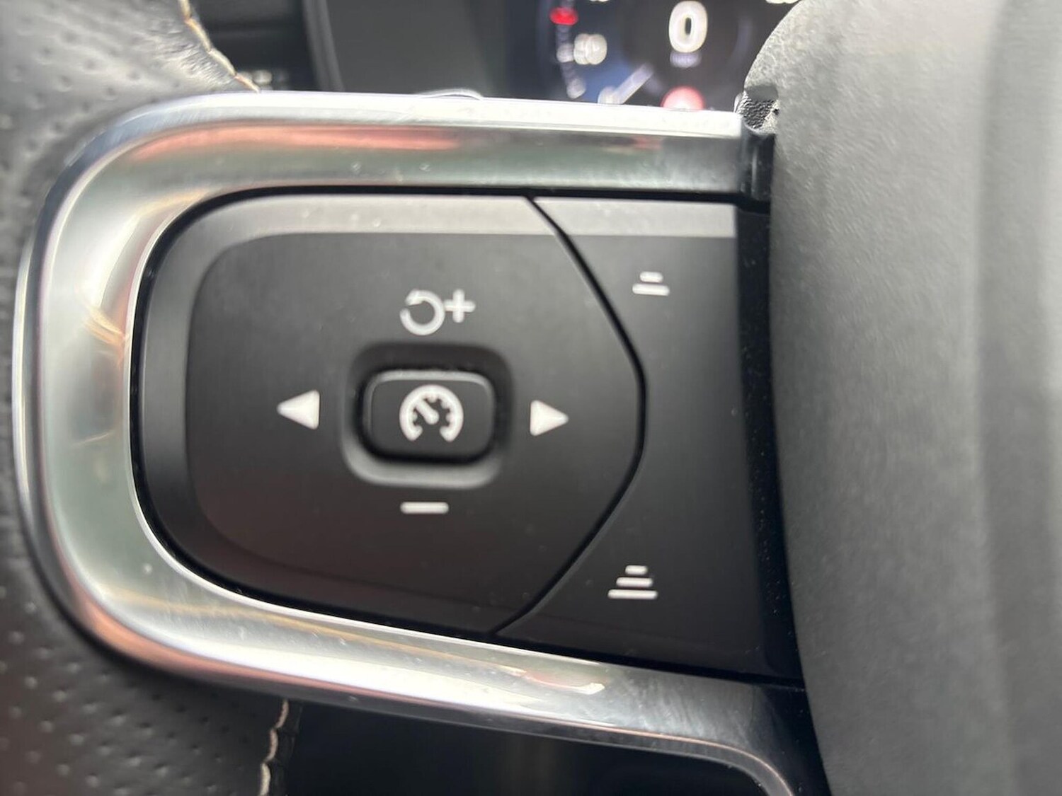 Used Volvo XC40 2020 for sale - 78194031: Photo 29