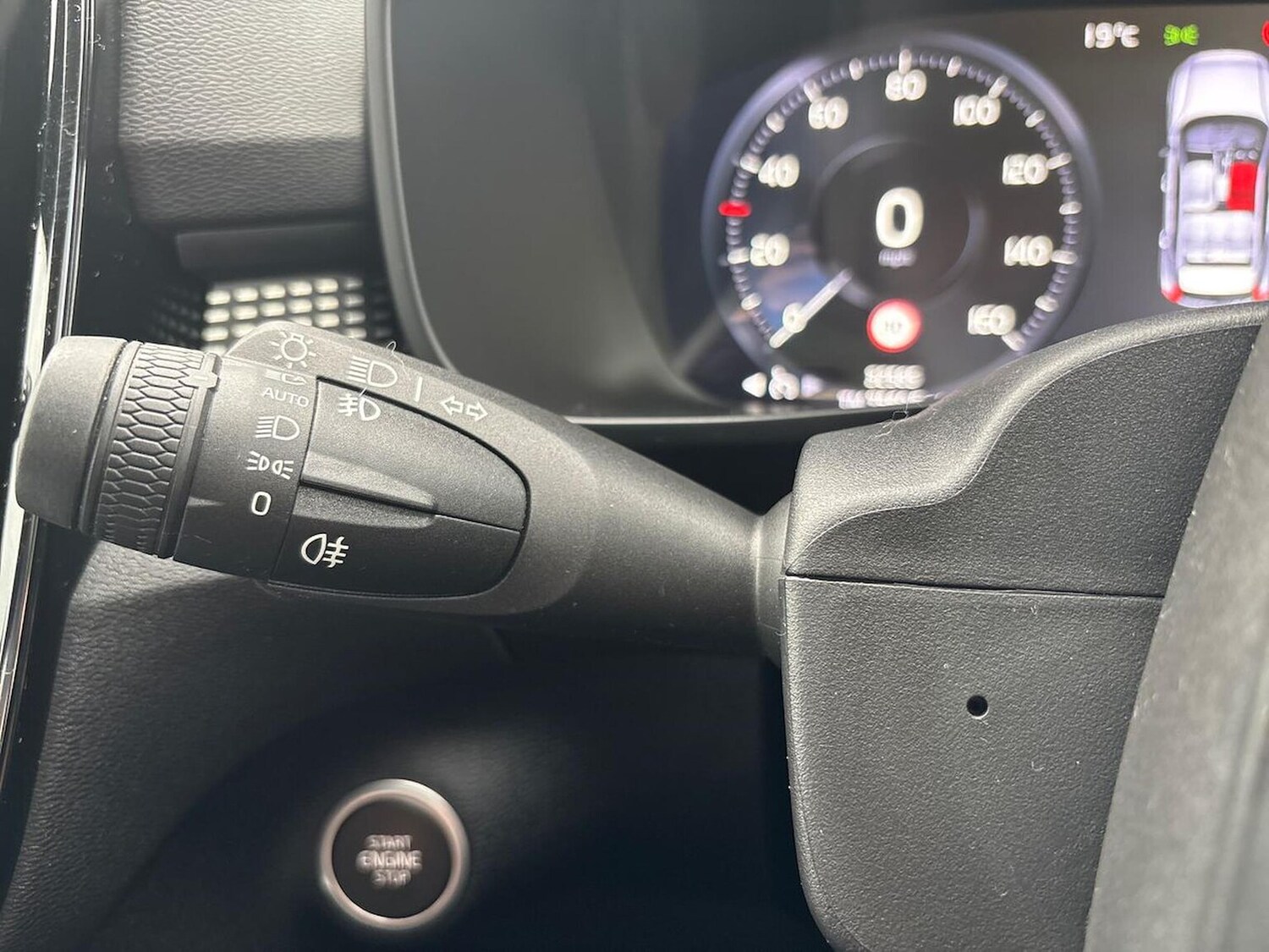 Used Volvo XC40 2020 for sale - 78194031: Photo 31