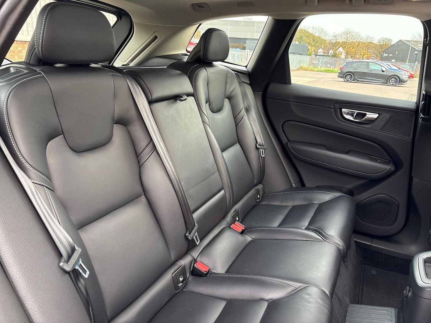 Used Volvo XC60 2021 for sale - 76497348: Photo 16