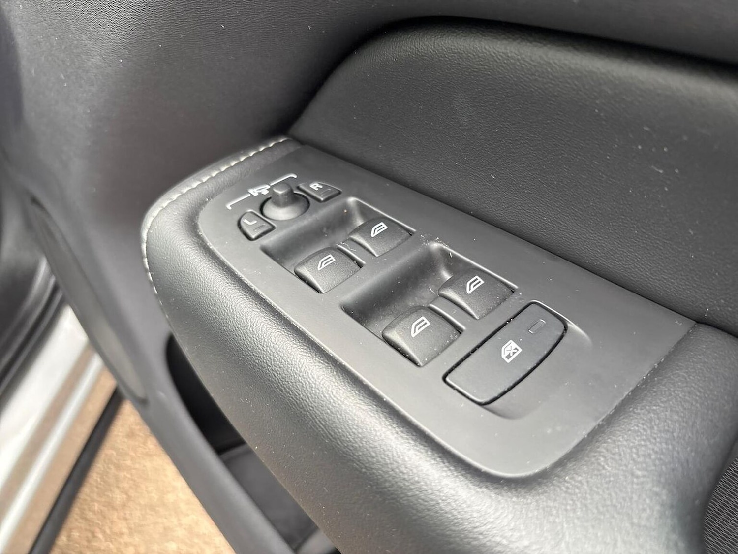 Used Volvo XC60 2021 for sale - 76497348: Photo 21