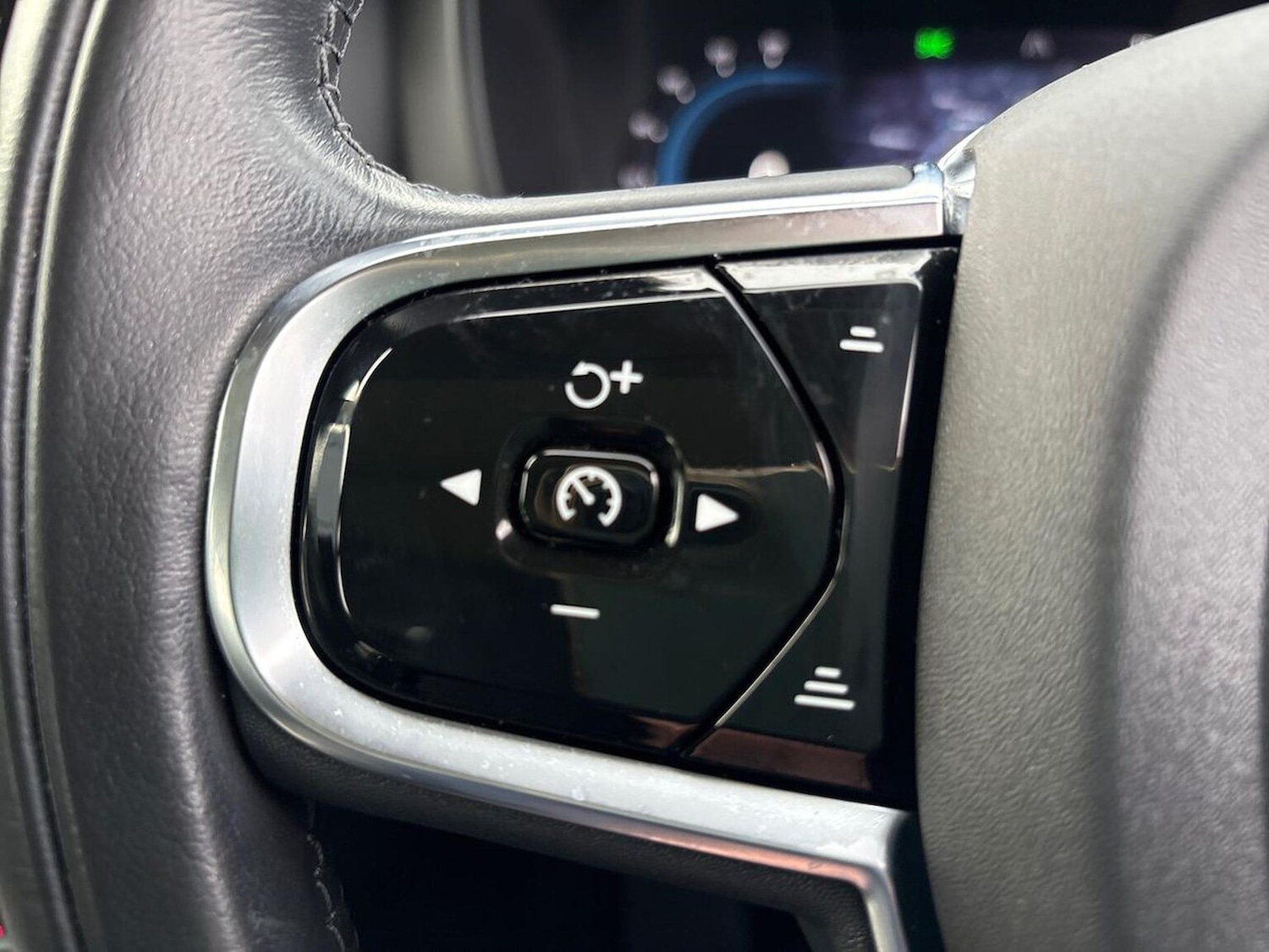 Used Volvo XC60 2021 for sale - 76497348: Photo 27