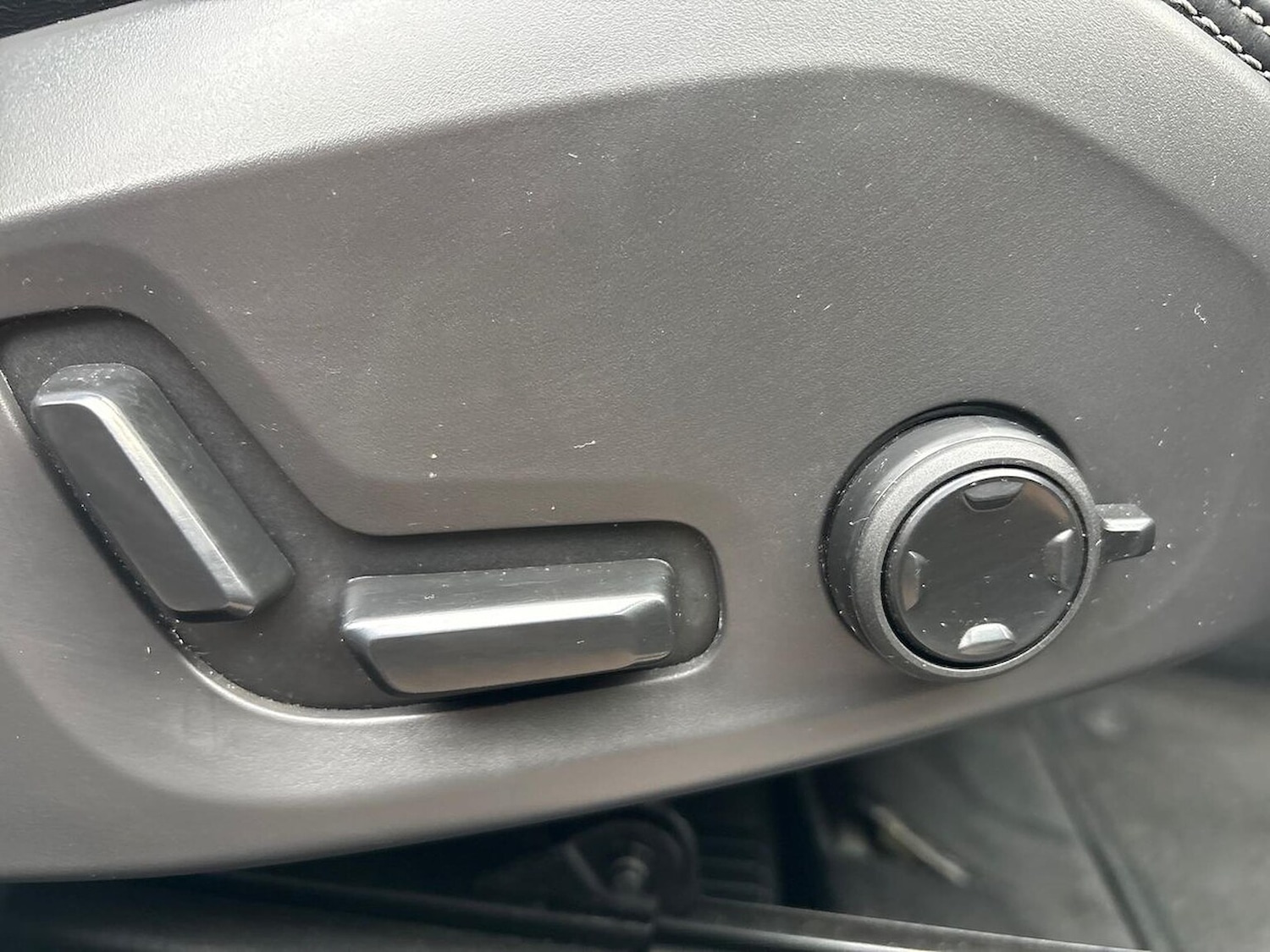 Used Volvo XC60 2021 for sale - 76497348: Photo 30