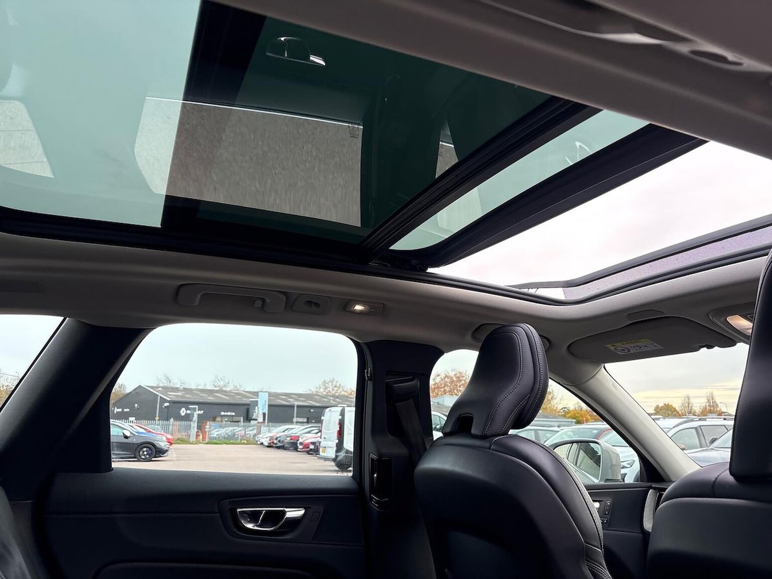 Used Volvo XC60 2021 for sale - 76497348: Photo 32