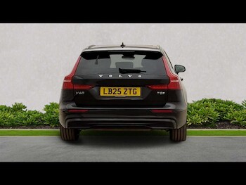 Used Volvo V60 2025 for sale - 78373720: Photo