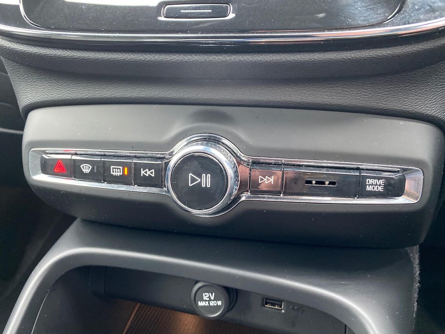 Used Volvo XC40 2019 for sale - 78064422: Photo 22