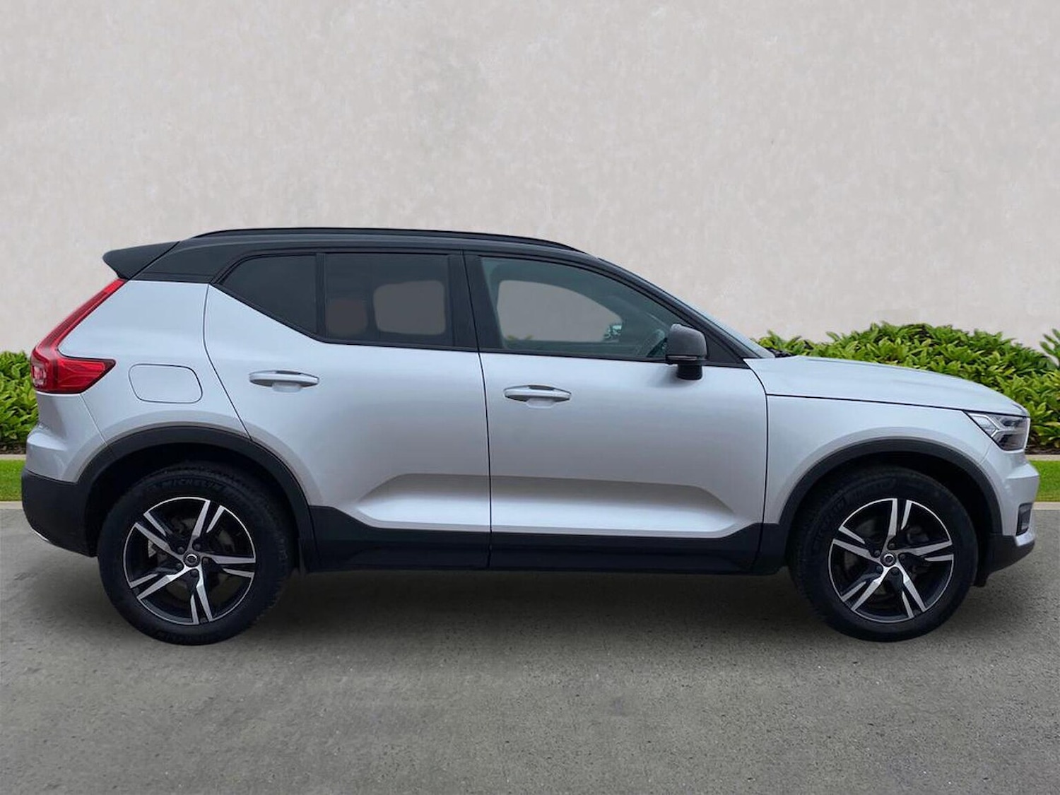 Used Volvo XC40 2019 for sale - 78064422: Photo 3