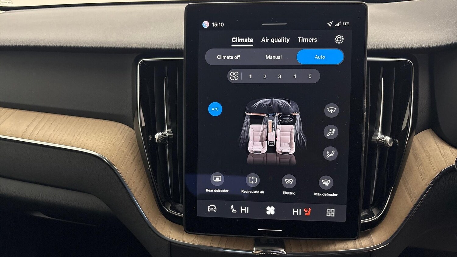 Used Volvo XC60 2025 for sale - 77802096: Photo 12