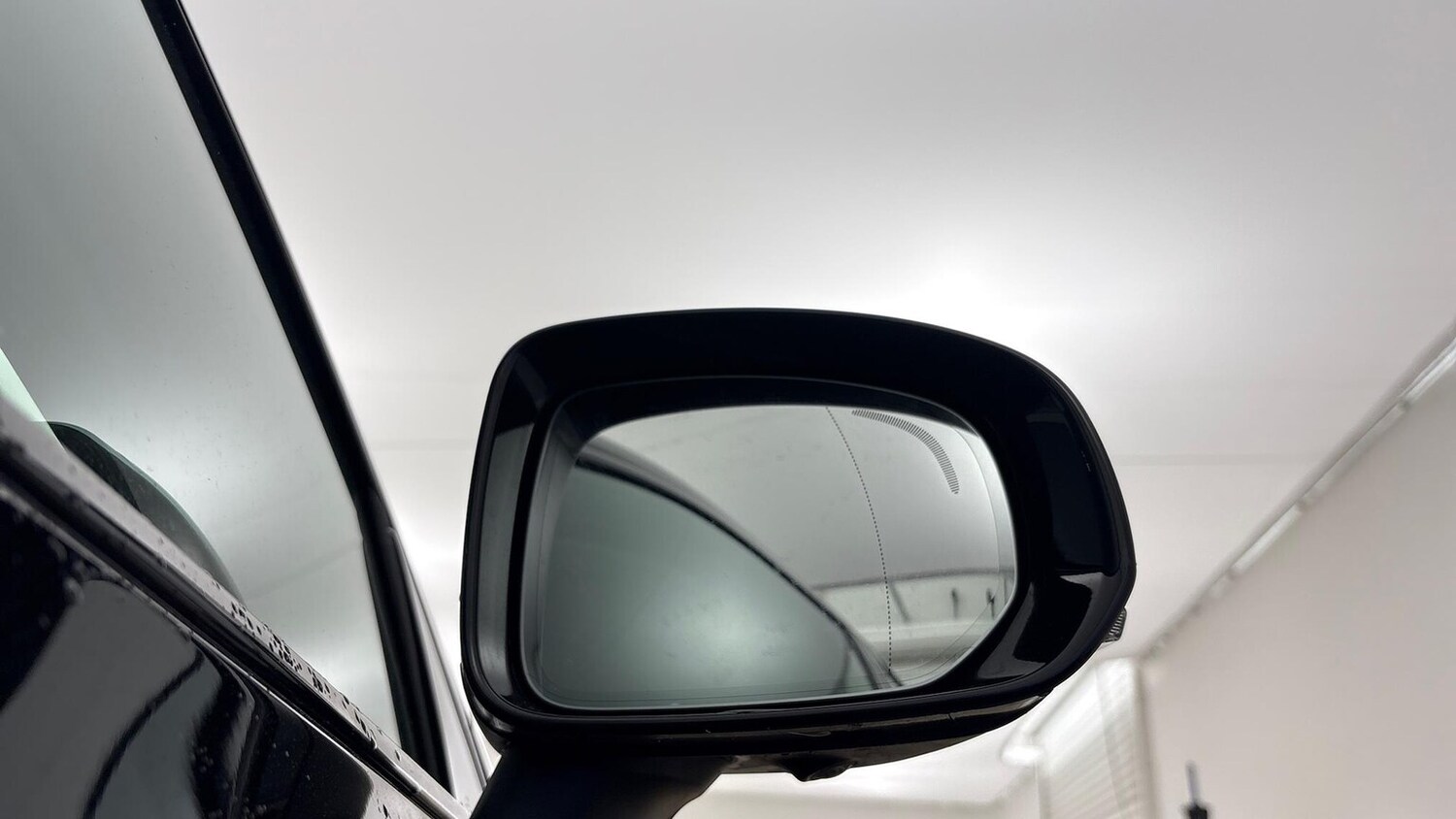 Used Volvo XC60 2025 for sale - 77802096: Photo 38