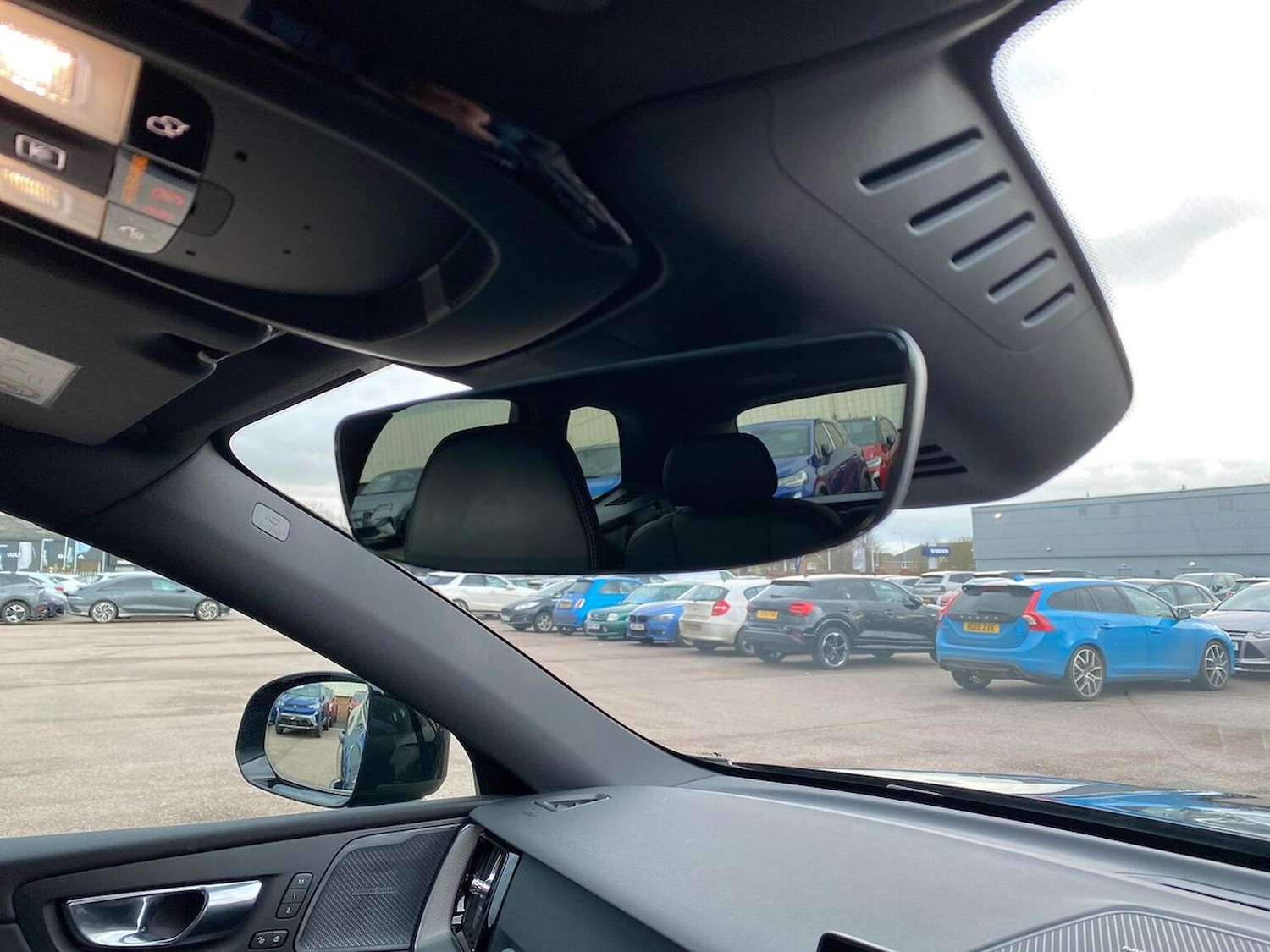 Used Volvo XC60 2025 for sale - 77522144: Photo 14