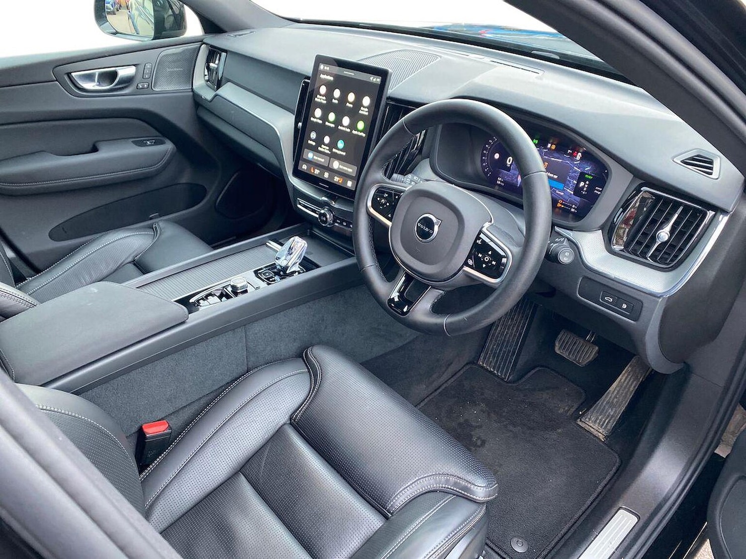 Used Volvo XC60 2025 for sale - 77522144: Photo 15