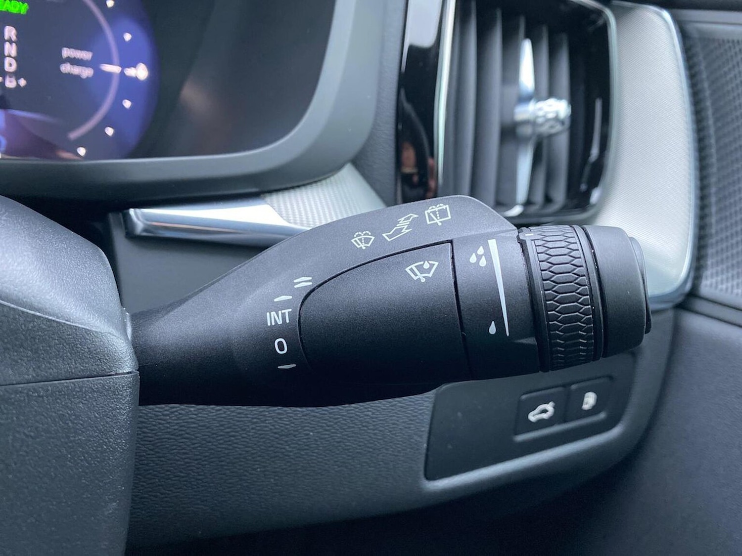 Used Volvo XC60 2025 for sale - 77522144: Photo 28