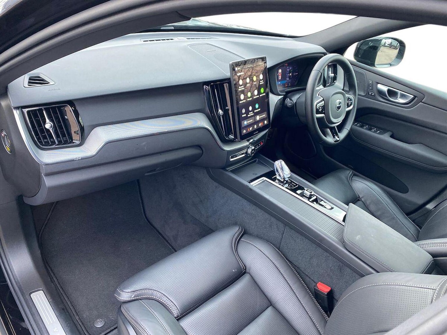 Used Volvo XC60 2025 for sale - 77522144: Photo 7