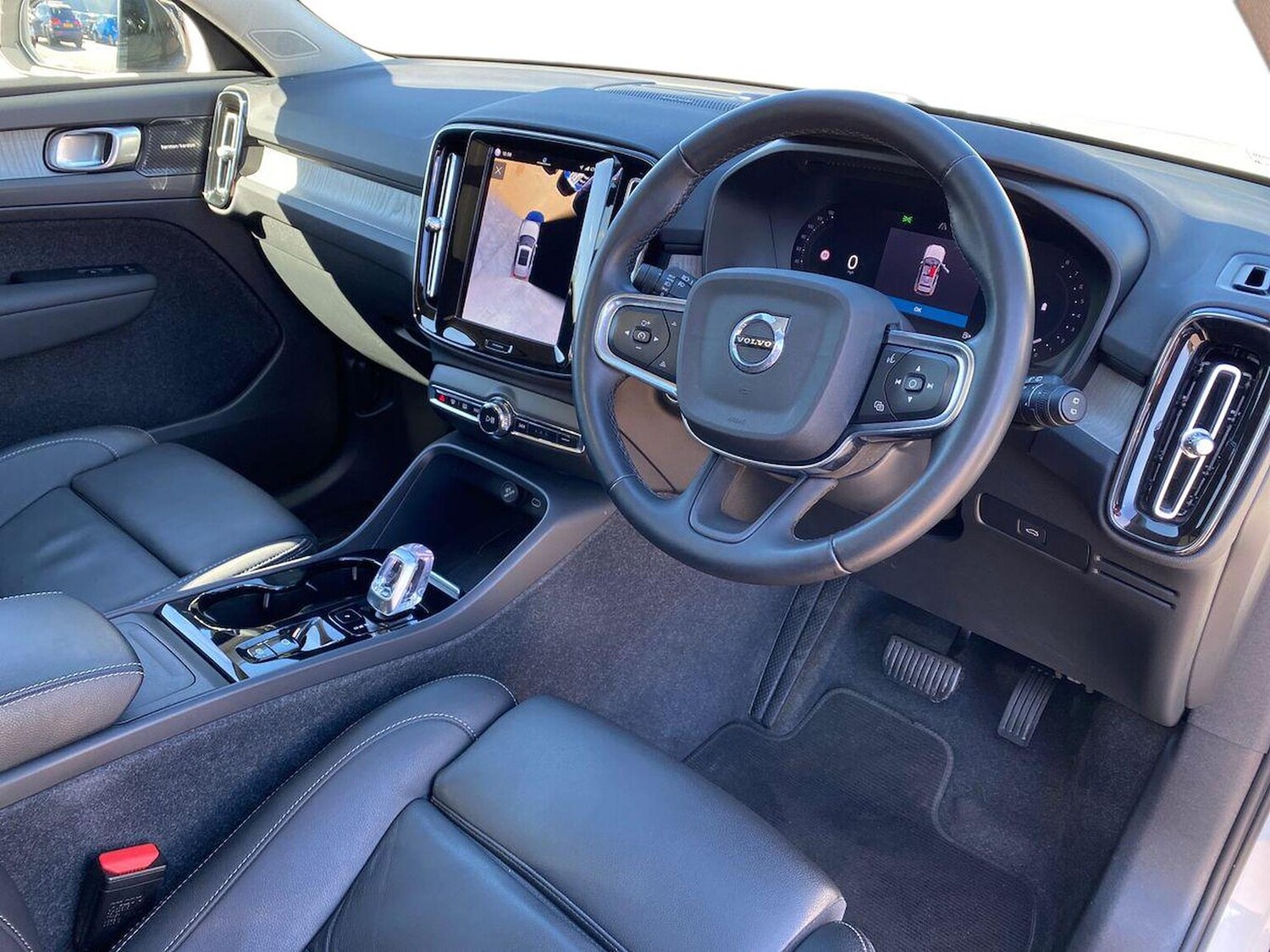 Used Volvo XC40 2024 for sale - 78193970: Photo 17