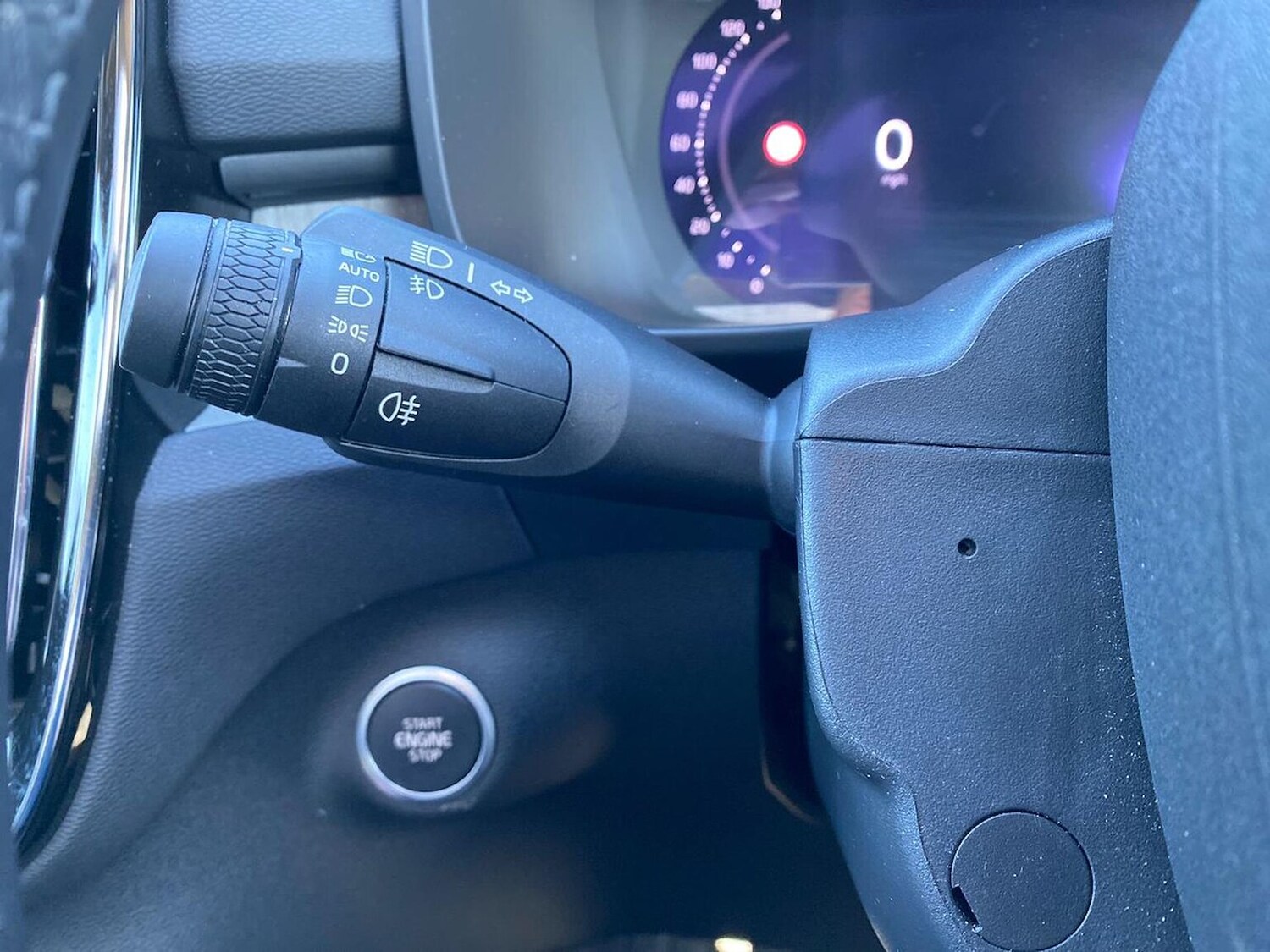 Used Volvo XC40 2024 for sale - 78193970: Photo 31