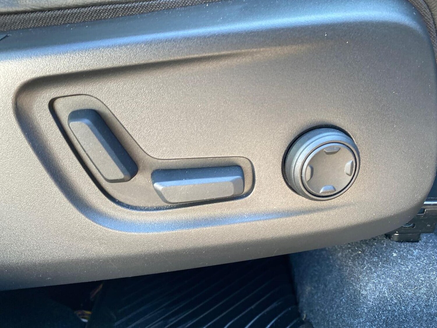 Used Volvo XC40 2024 for sale - 78193970: Photo 32