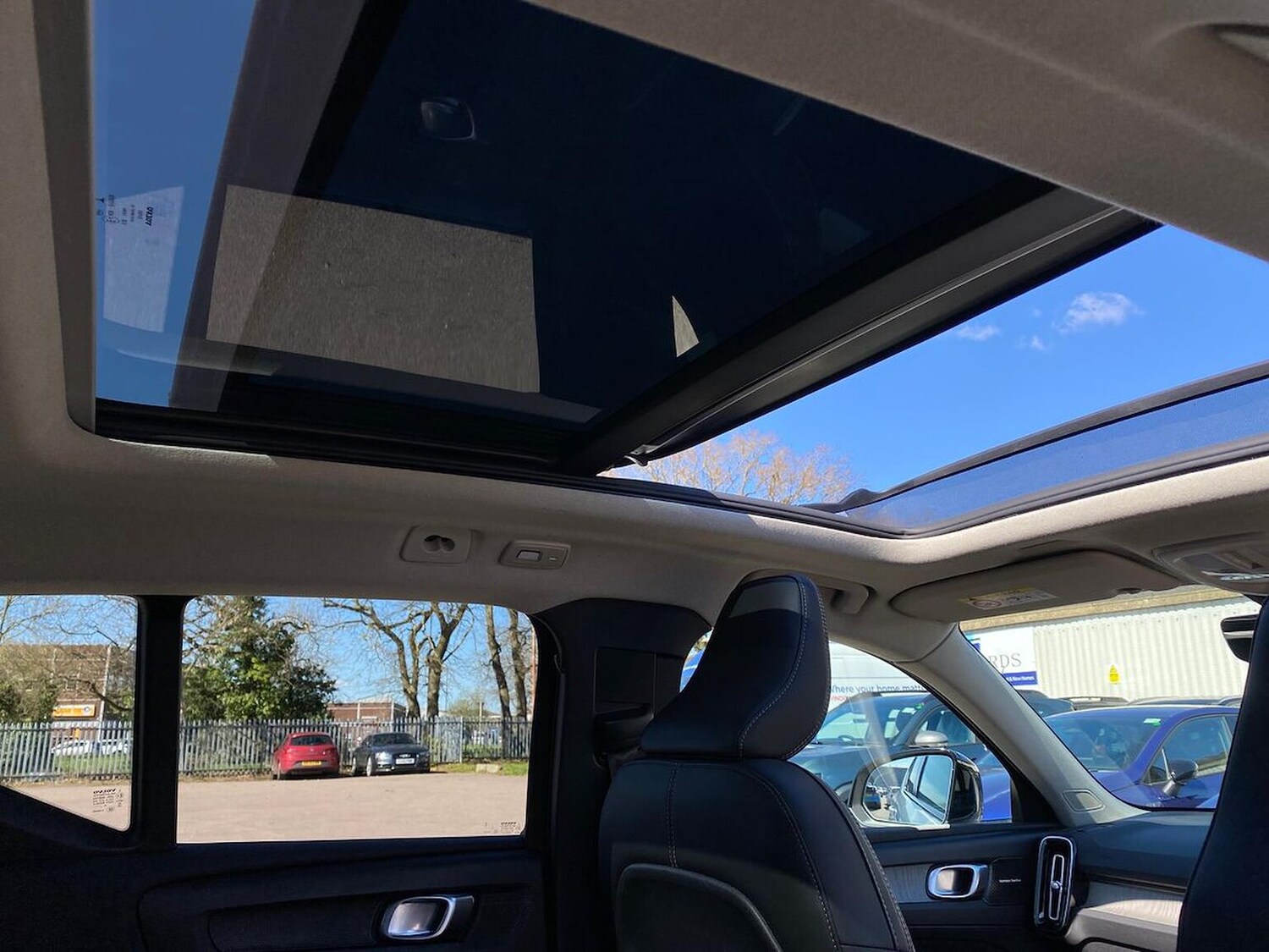 Used Volvo XC40 2024 for sale - 78193970: Photo 34