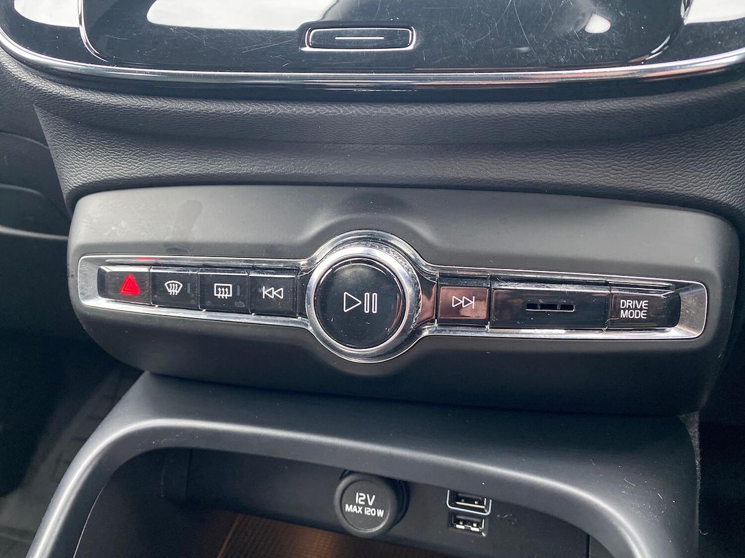 Used Volvo XC40 2021 for sale - 78193841: Photo 24