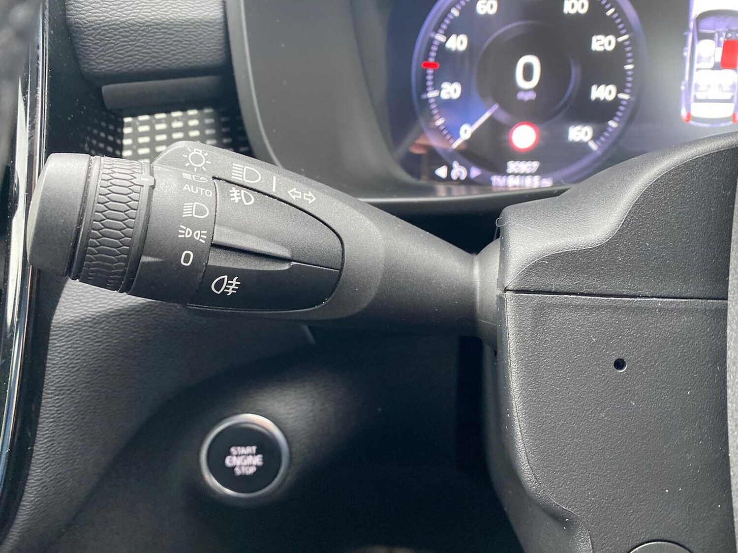 Used Volvo XC40 2021 for sale - 78193841: Photo 31