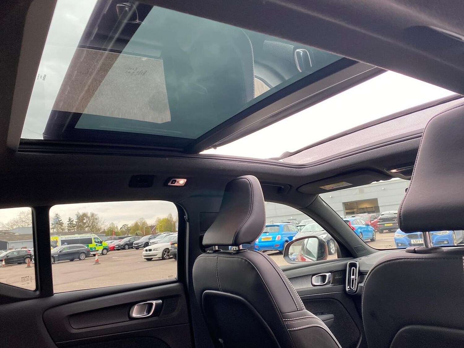 Used Volvo XC40 2021 for sale - 78193841: Photo 34