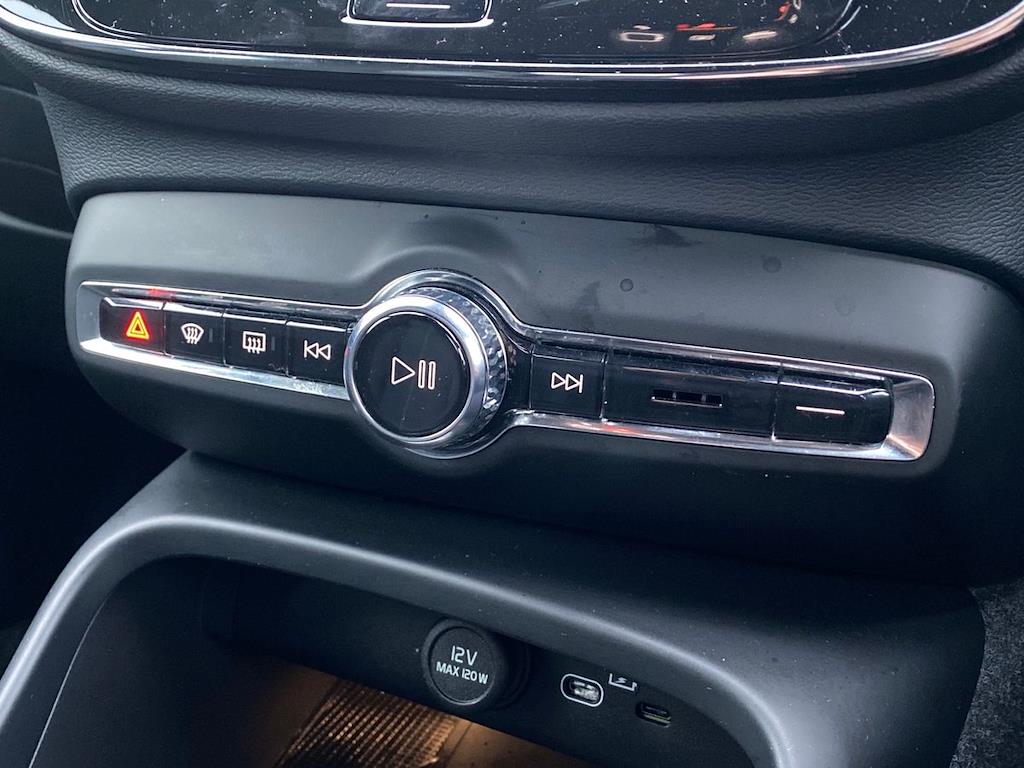 Used Volvo XC40 2024 for sale - 76497307: Photo 14