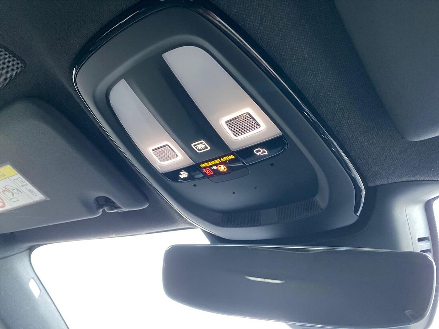 Used Volvo XC40 2024 for sale - 76497307: Photo 16