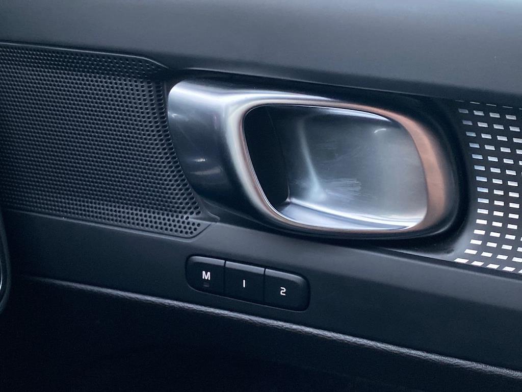 Used Volvo XC40 2024 for sale - 76497307: Photo 33