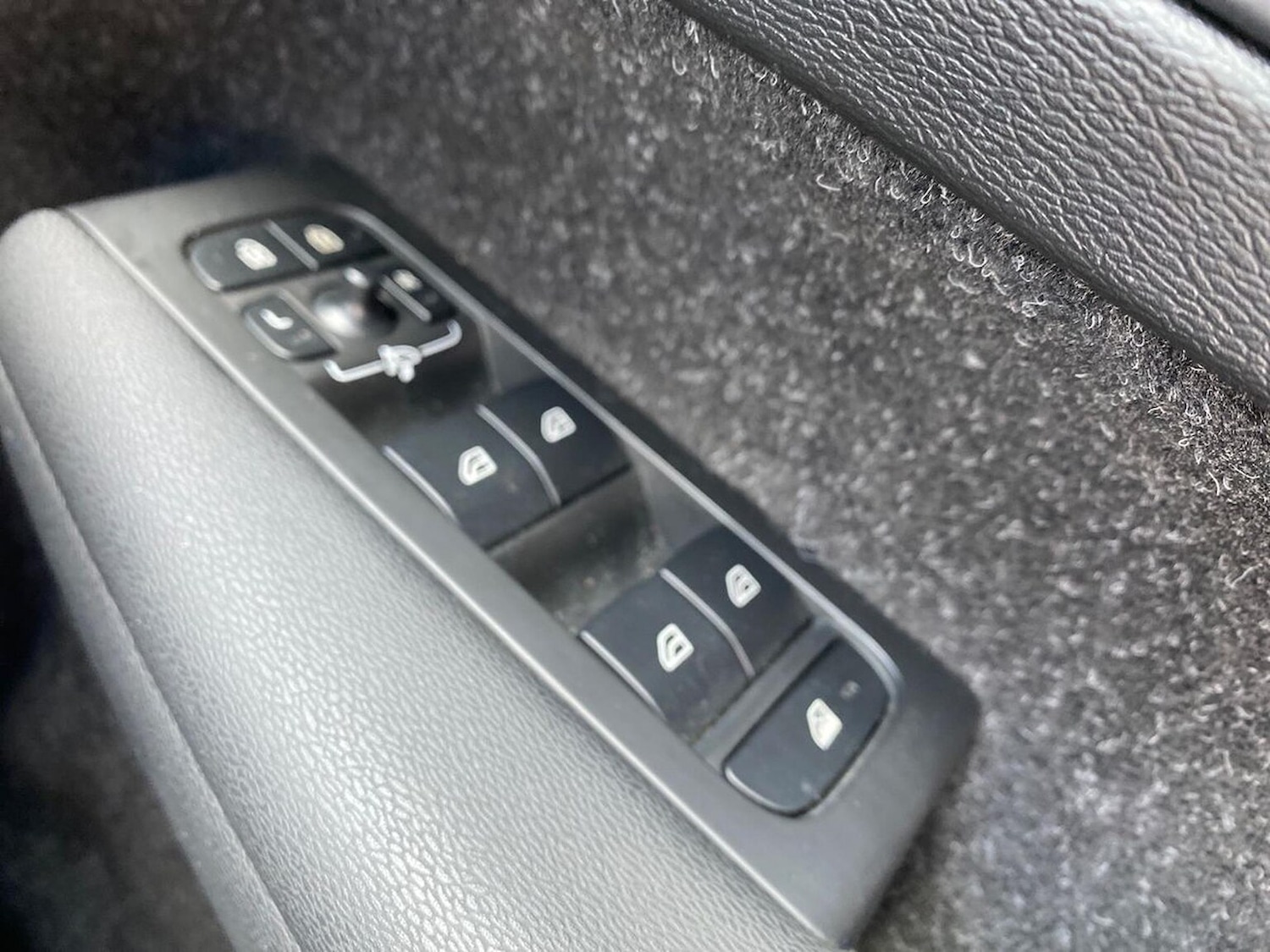 Used Volvo XC40 2020 for sale - 76149440: Photo 21