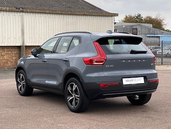 Used Volvo XC40 2023 for sale - 76164959: Photo 2