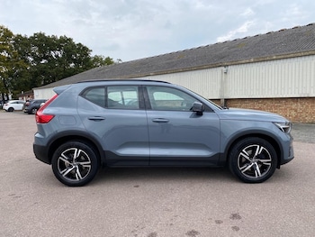 Used Volvo XC40 2023 for sale - 76164959: Photo 3