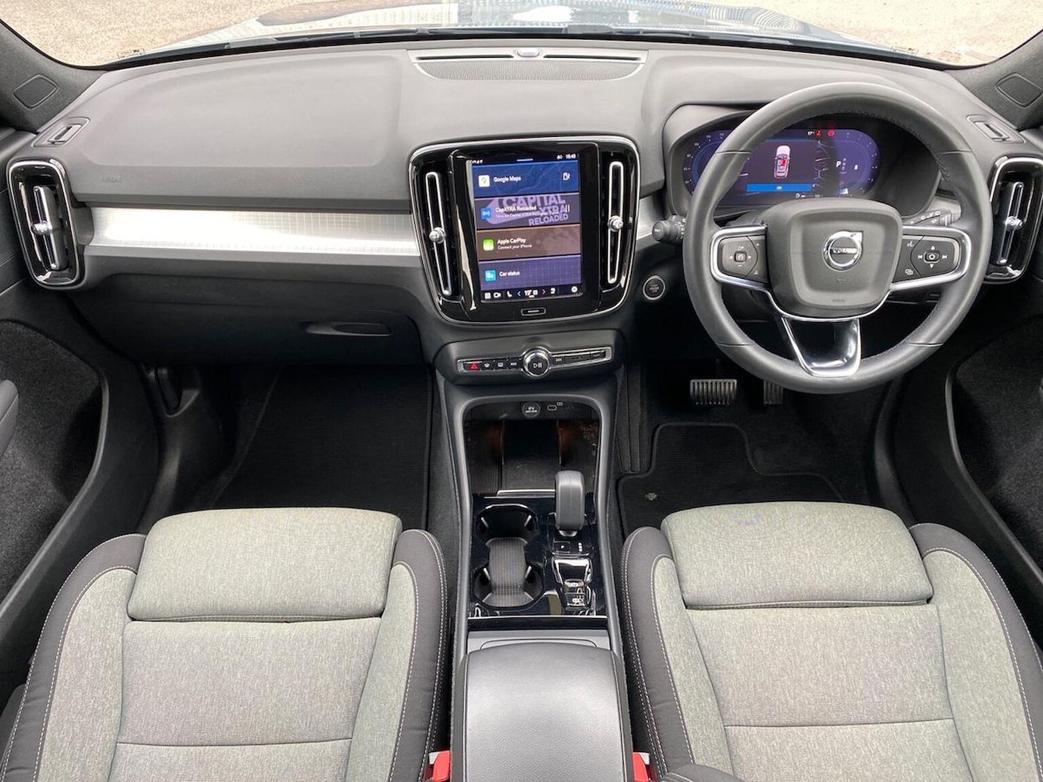 Used Volvo XC40 2023 for sale - 76164959: Photo 8