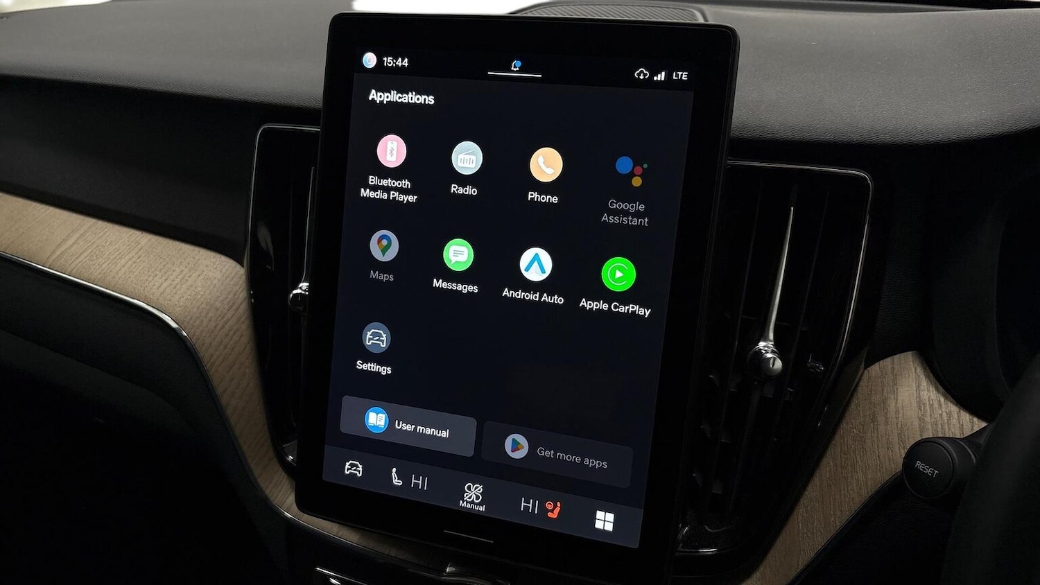 Used Volvo XC60 2025 for sale - 77639342: Photo 9